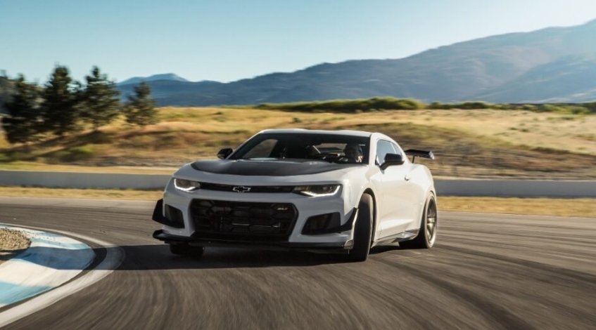 2027 Chevy Camaro ZL1 Coupe Pictures